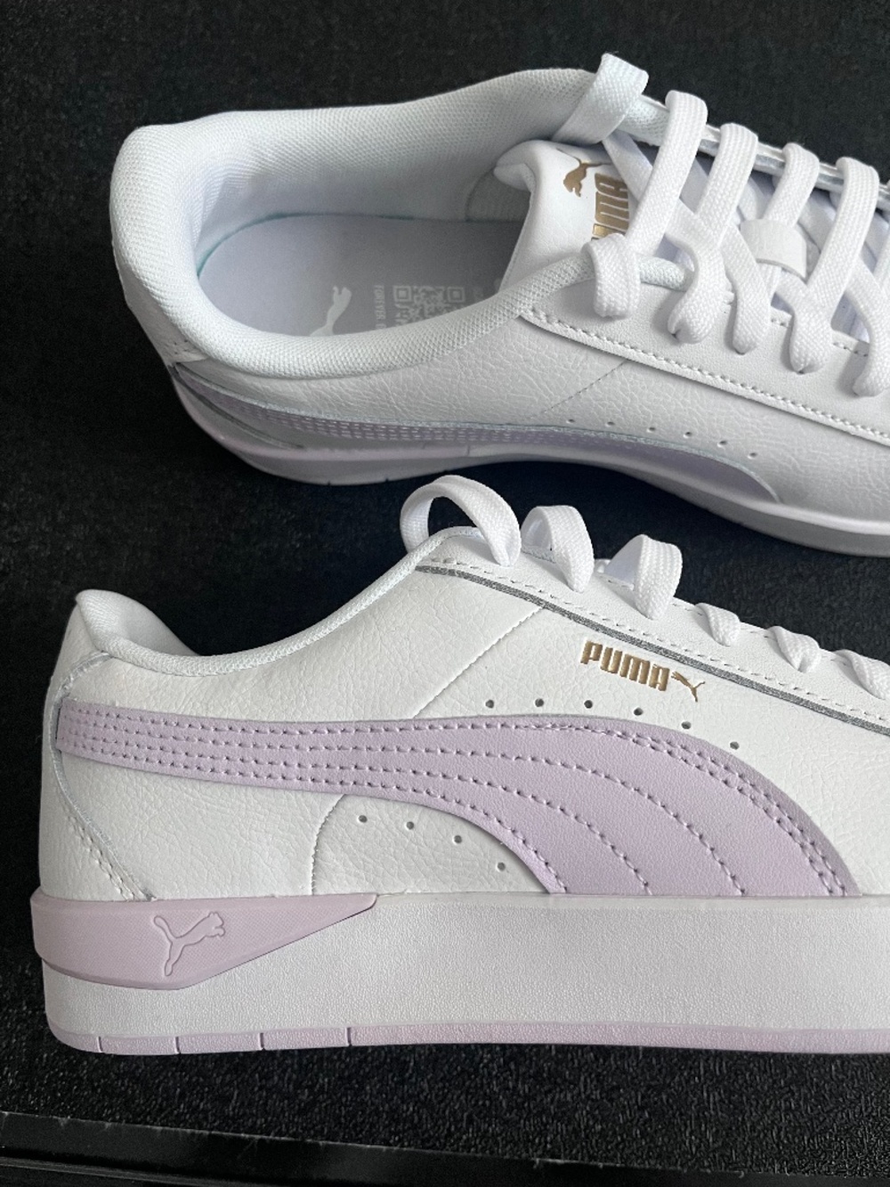Jada Classic Lace Up Sneakers (New No Box)